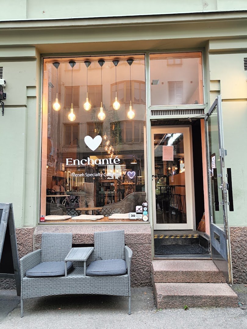Storefront of Enchanté Café, specialty coffee shop in Helsinki