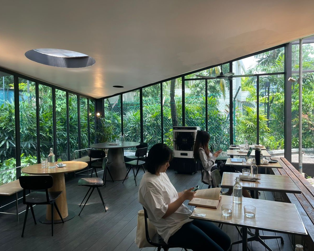 VCR Mont Kiara specialty coffee shop in Kuala Lumpur - photo 4