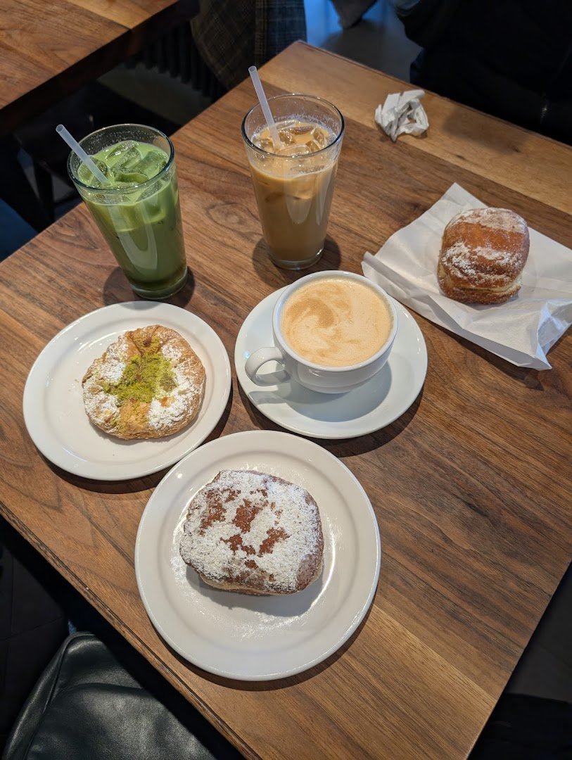 Plein Air Cafe specialty coffee shop in Chicago - photo 5