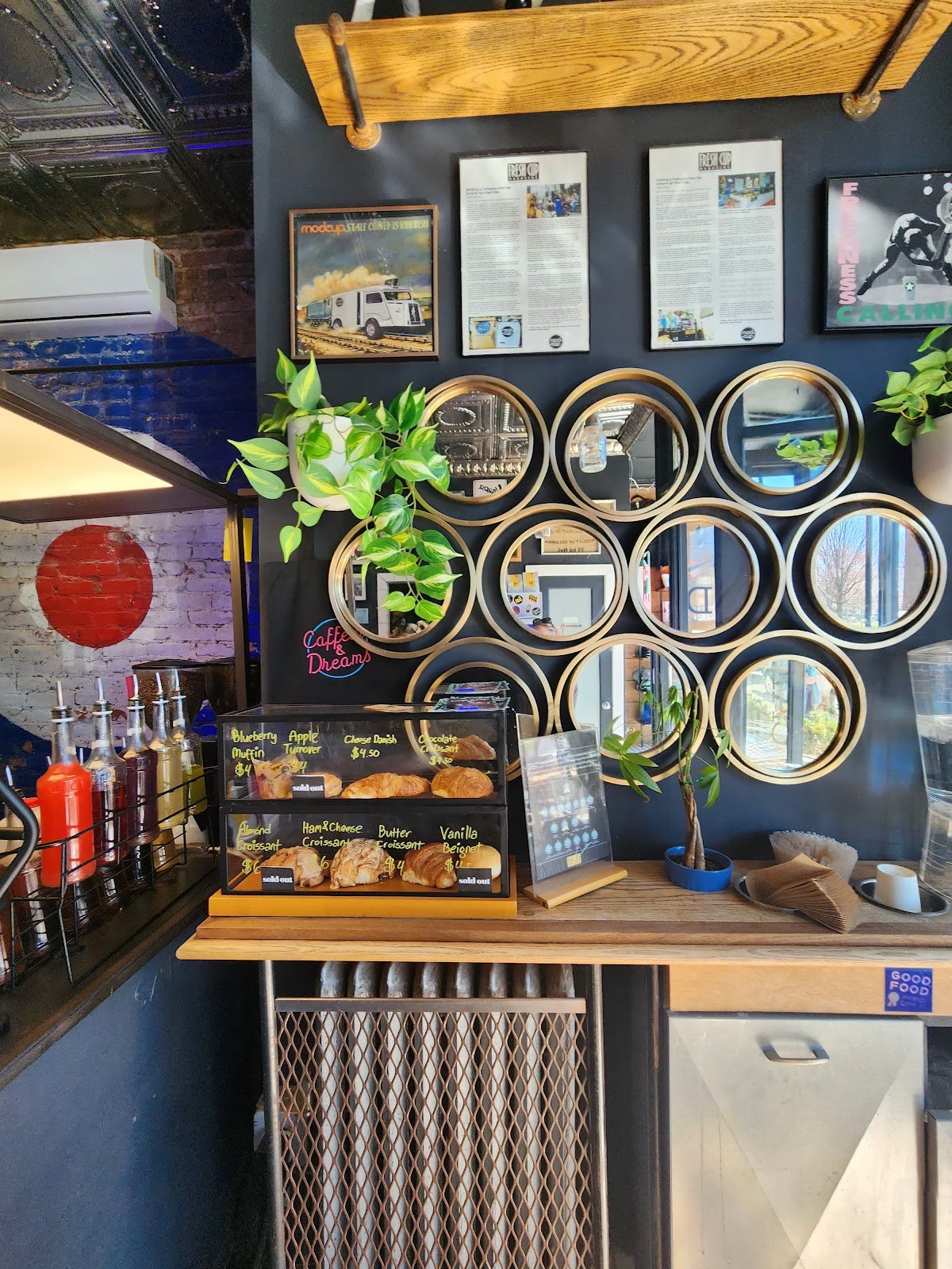 Modcup Coffee Company specialty coffee shop in New York - photo 6