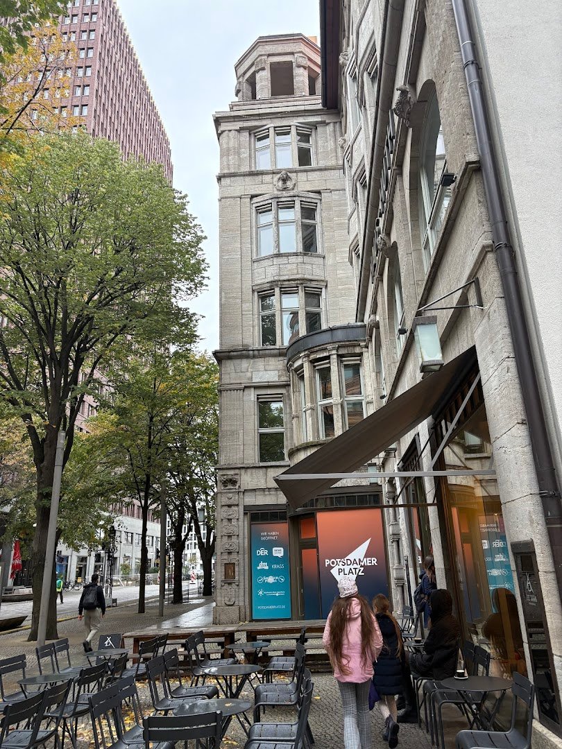 The Barn Café Potsdamer Platz specialty coffee shop in Berlin - photo 17