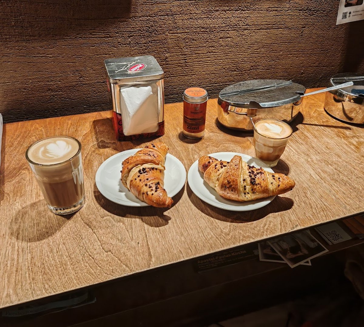 DoubleEye specialty coffee shop in Berlin - photo 2