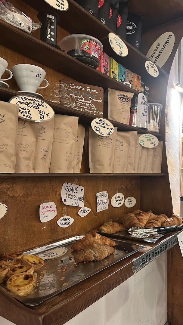 DoubleEye specialty coffee shop in Berlin - photo 4