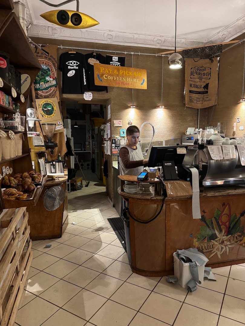 DoubleEye specialty coffee shop in Berlin - photo 5