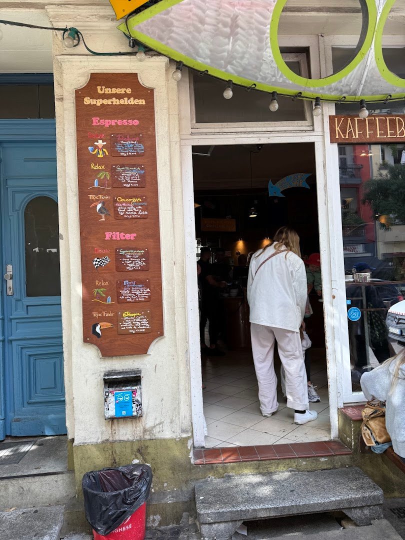 DoubleEye specialty coffee shop in Berlin - photo 9