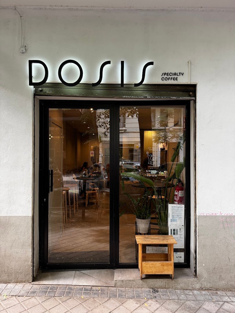DOSIS CAFE specialty coffee shop in Madrid - photo 4