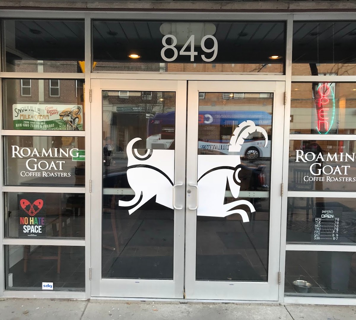 Roaming Goat Coffee specialty coffee shop in Columbus - photo 11