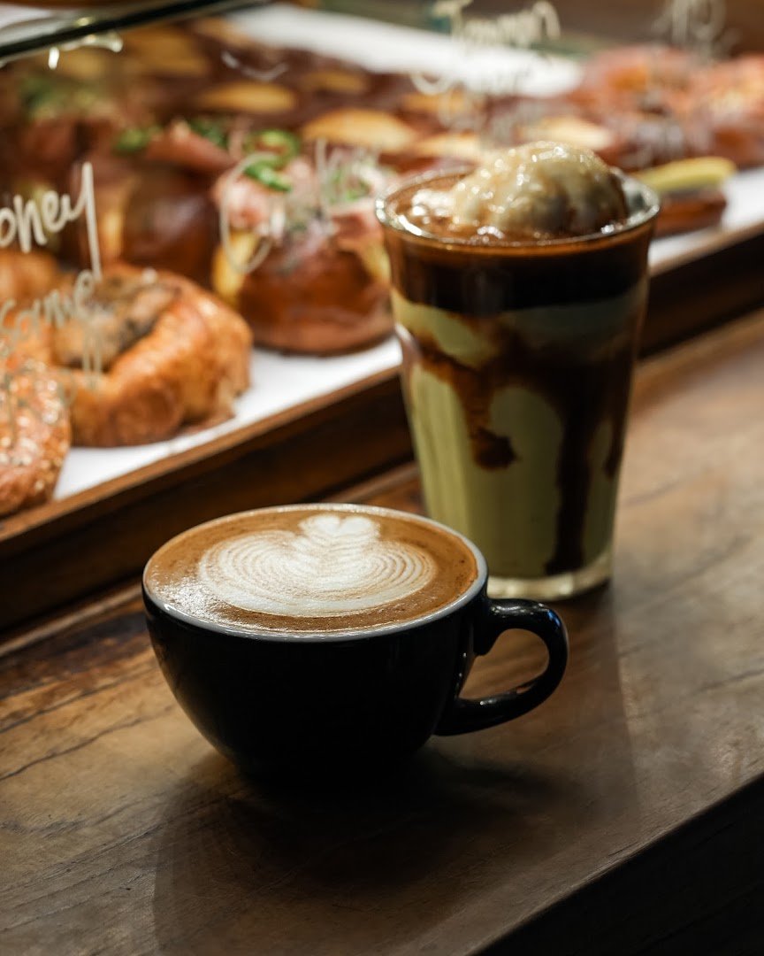 Pison, Petitenget specialty coffee shop in Bali - photo 2