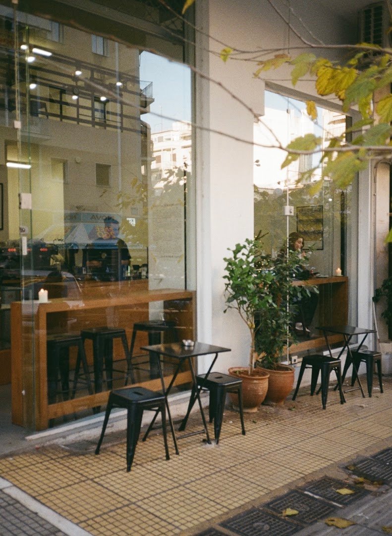Storefront of Foyer Espresso Bar, specialty coffee shop in Athens