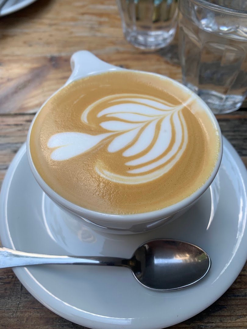 Coffee at Foyer Espresso Bar, specialty coffee shop in Athens