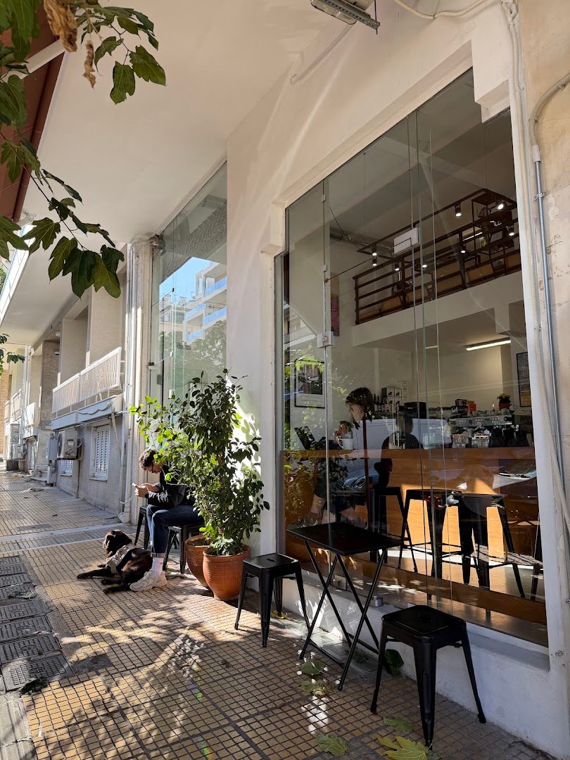 Storefront of Foyer Espresso Bar, specialty coffee shop in Athens