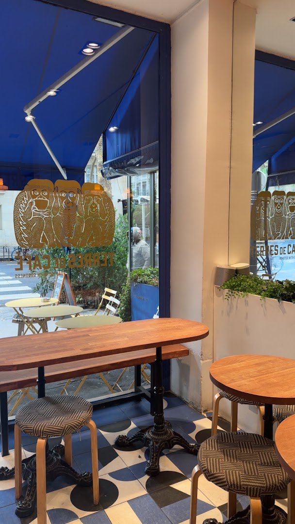 Terres de Café specialty coffee shop in Paris - photo 9