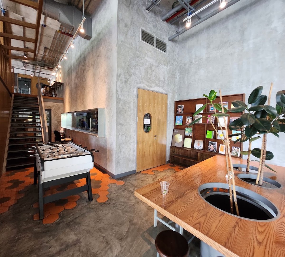 Roots at La Salle รูท แอท ลาซาล specialty coffee shop in Bangkok - photo 5