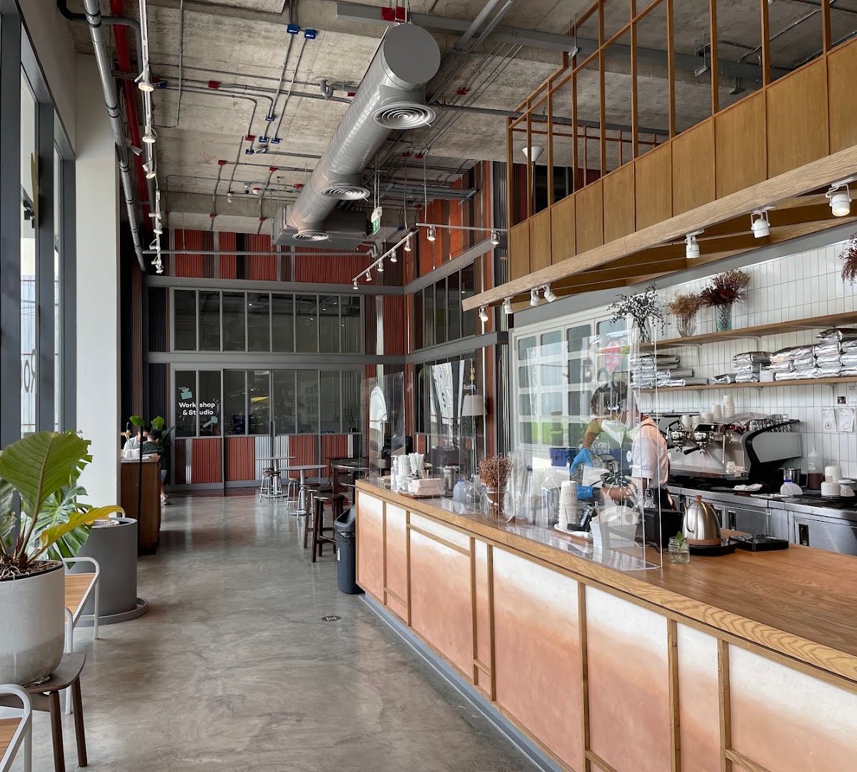 Roots at La Salle รูท แอท ลาซาล specialty coffee shop in Bangkok - photo 8