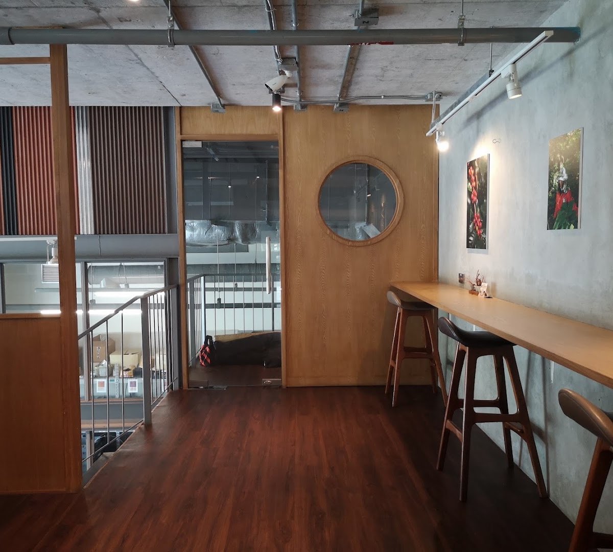 Roots at La Salle รูท แอท ลาซาล specialty coffee shop in Bangkok - photo 9