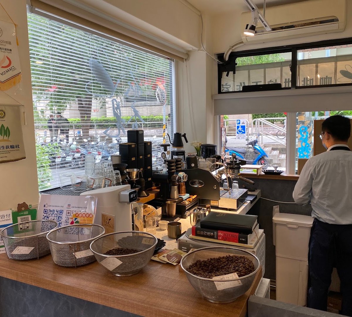 Kinokaffee Roast specialty coffee shop in Taipei - photo 8