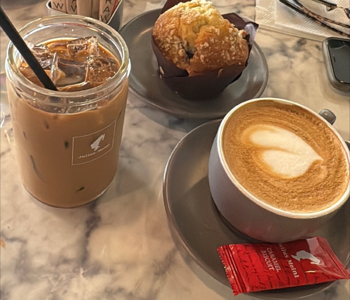 AMP Coffee Shop by Julius Meinl specialty coffee shop in Chicago - photo 3