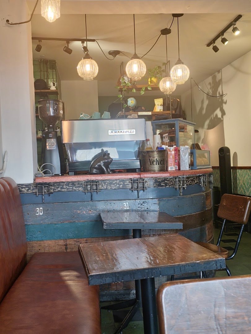 Interior of Cardinal Coffee House, specialty coffee shop in Mexico City