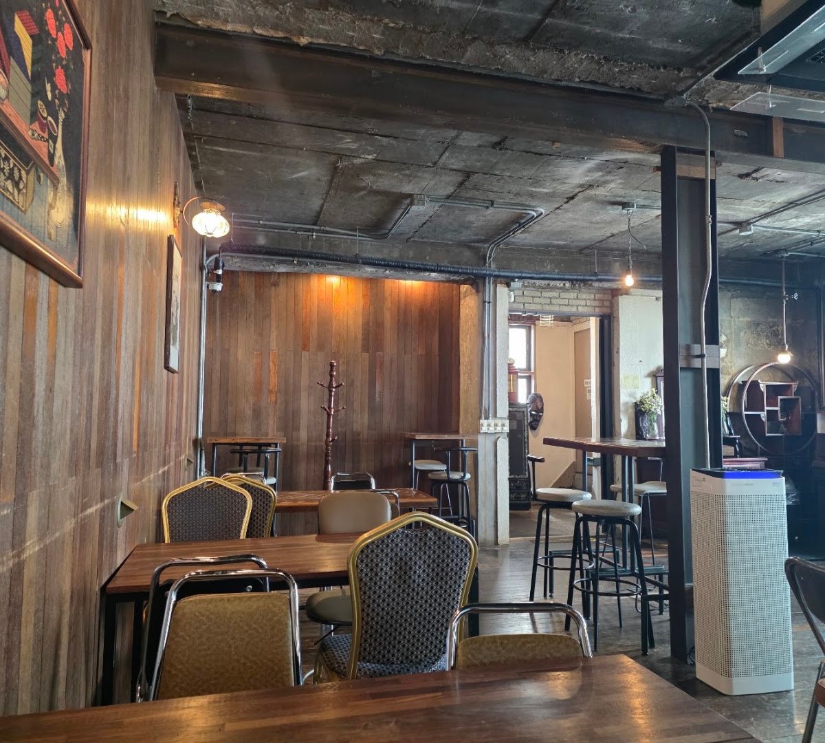 Interior of Fritz Coffee Company, Dohwa, specialty coffee shop in Seoul