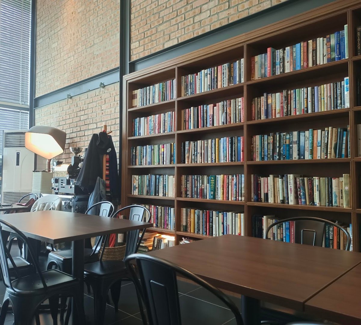 Blitz X Colony @ KLCC specialty coffee shop in Kuala Lumpur - photo 2
