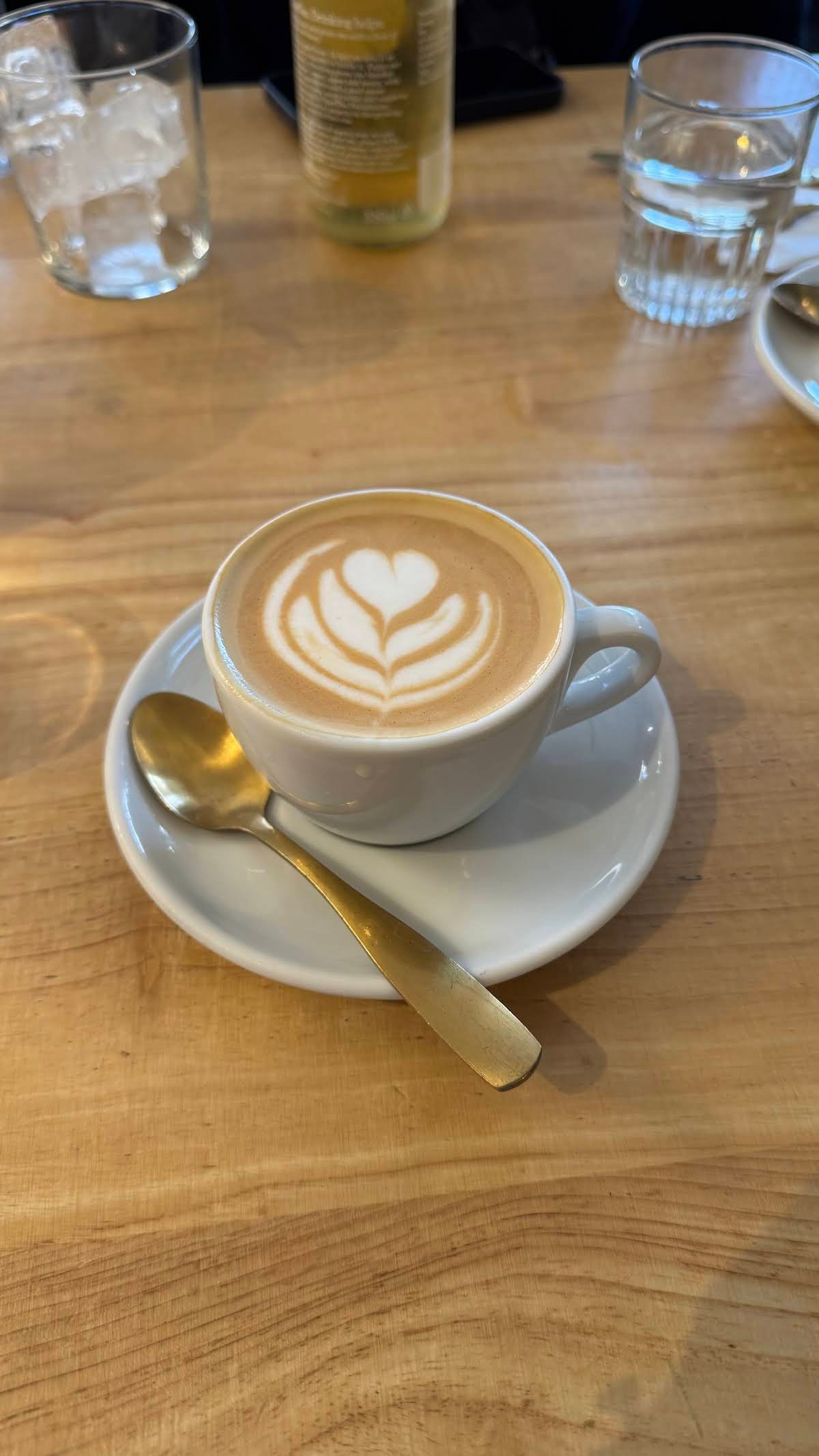 Good as Gold specialty coffee shop in London - photo 5