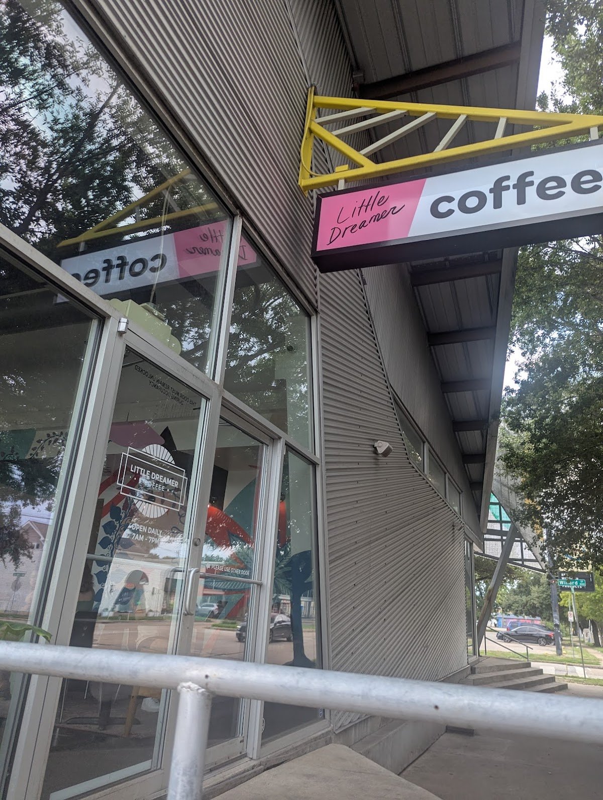 Little Dreamer Coffee specialty coffee shop in Houston - photo 6