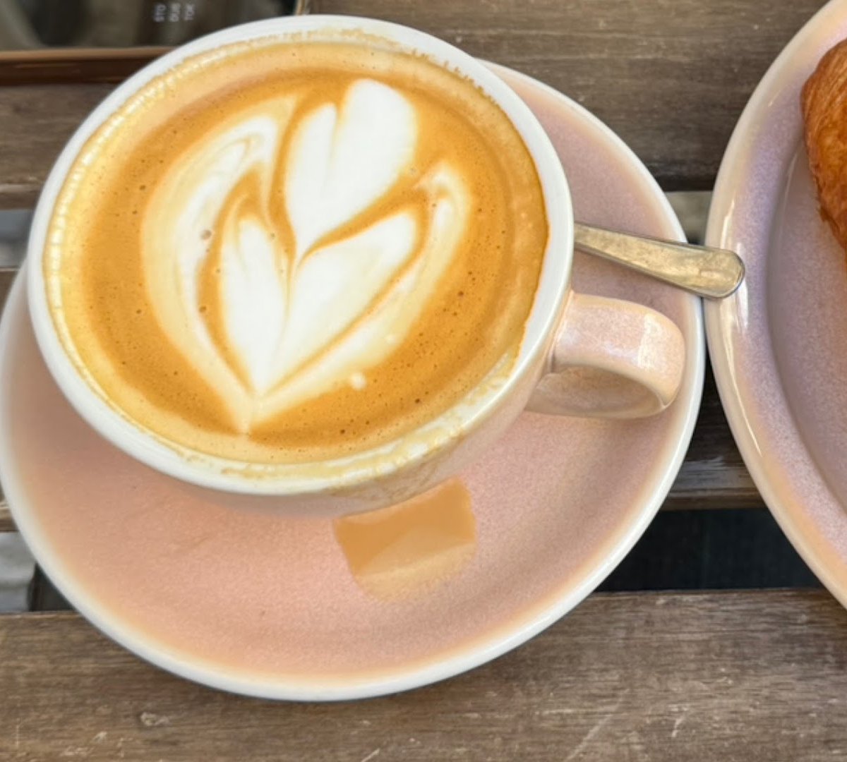 Coffee at Kin & K Bakery Korunní, specialty coffee shop in Prague