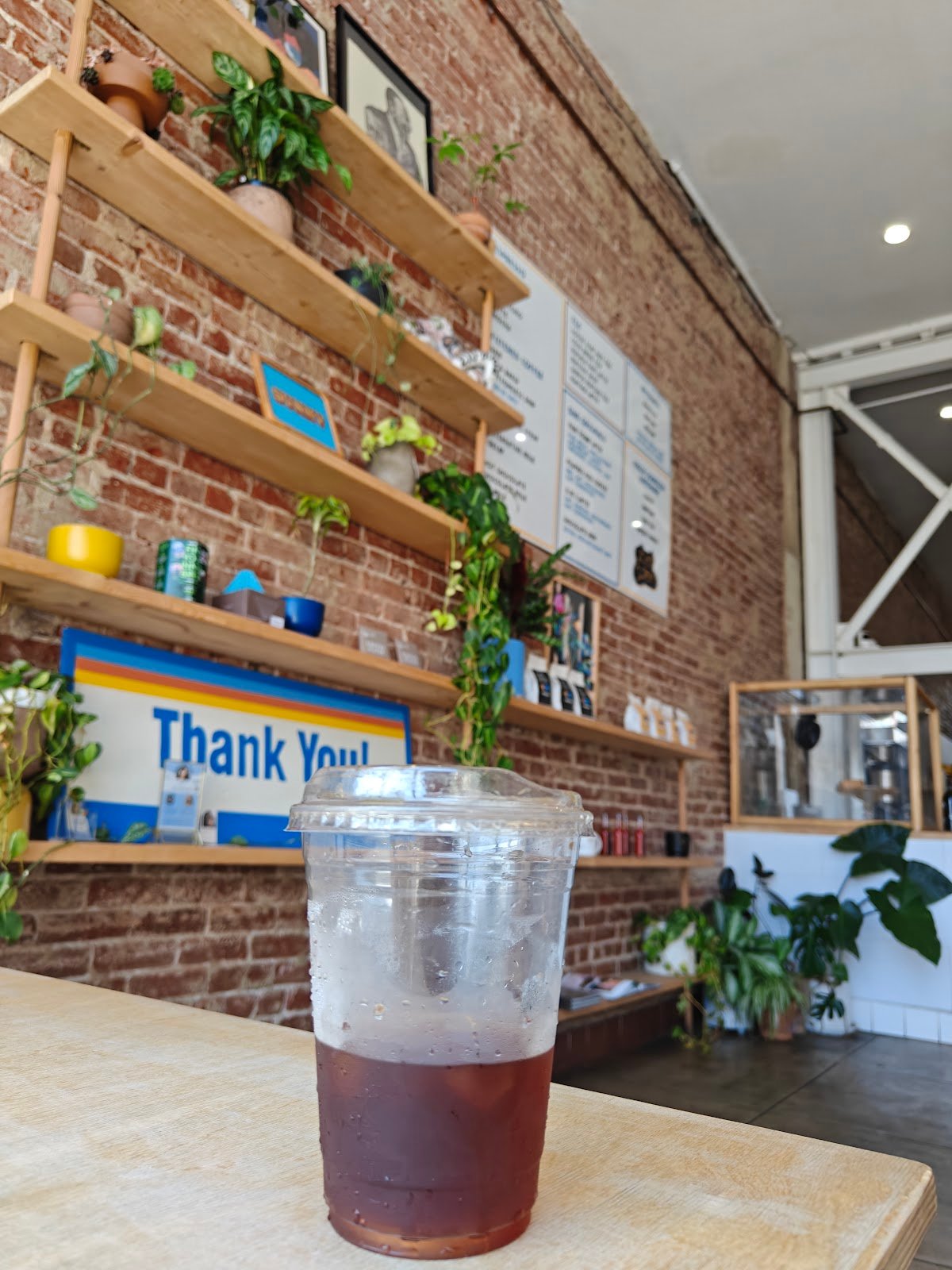 Obet & Del's Coffee specialty coffee shop in Los Angeles - photo 3