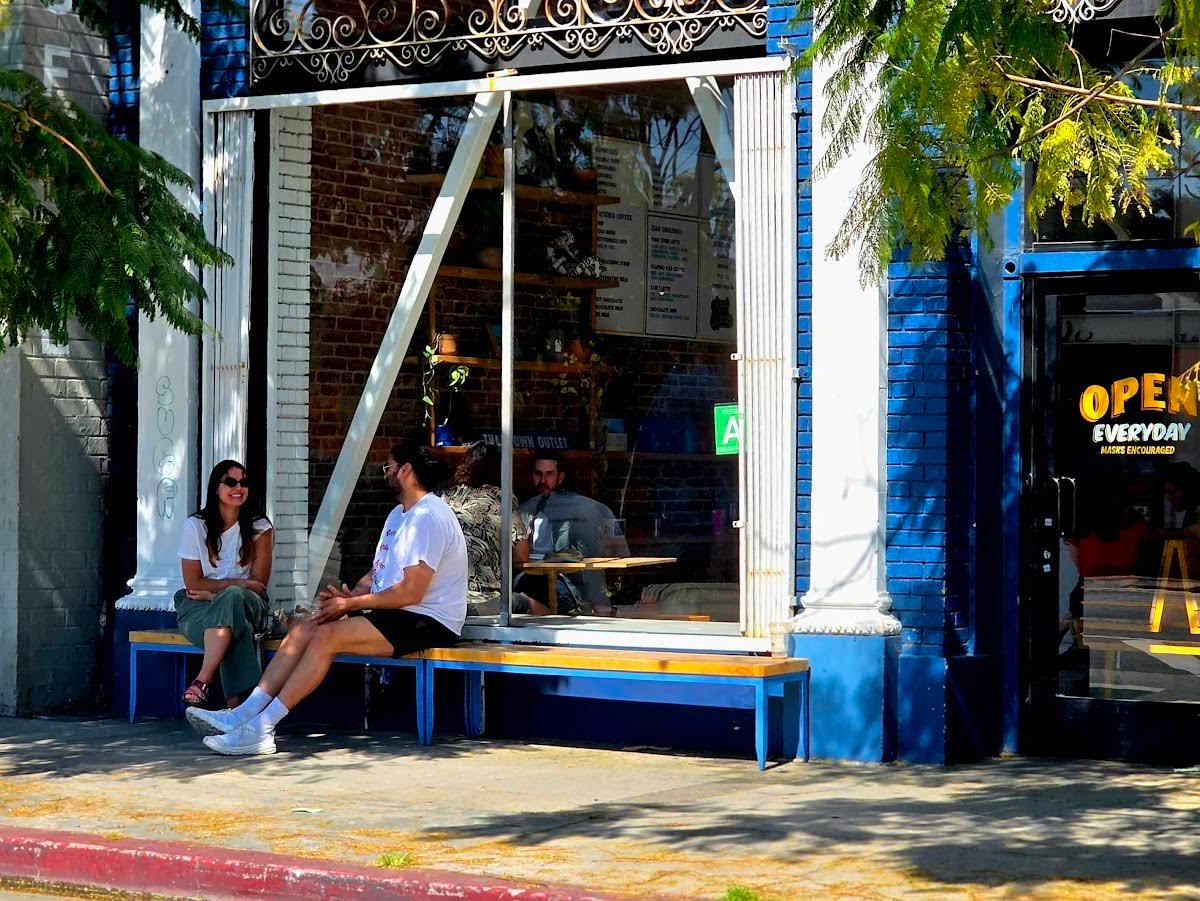 Obet & Del's Coffee specialty coffee shop in Los Angeles - photo 7