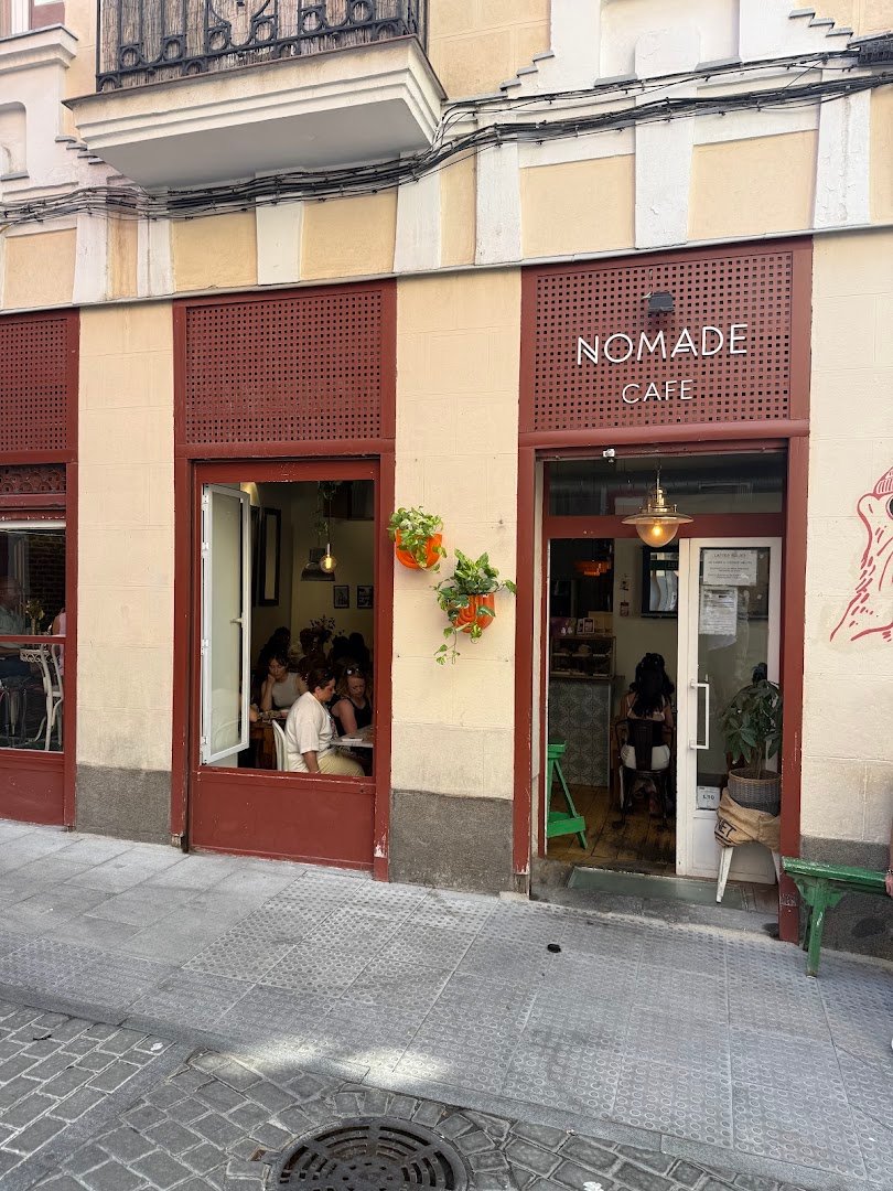 Nomade Cafe specialty coffee shop in Madrid - photo 4