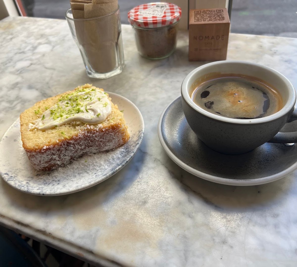 Nomade Cafe specialty coffee shop in Madrid - photo 7