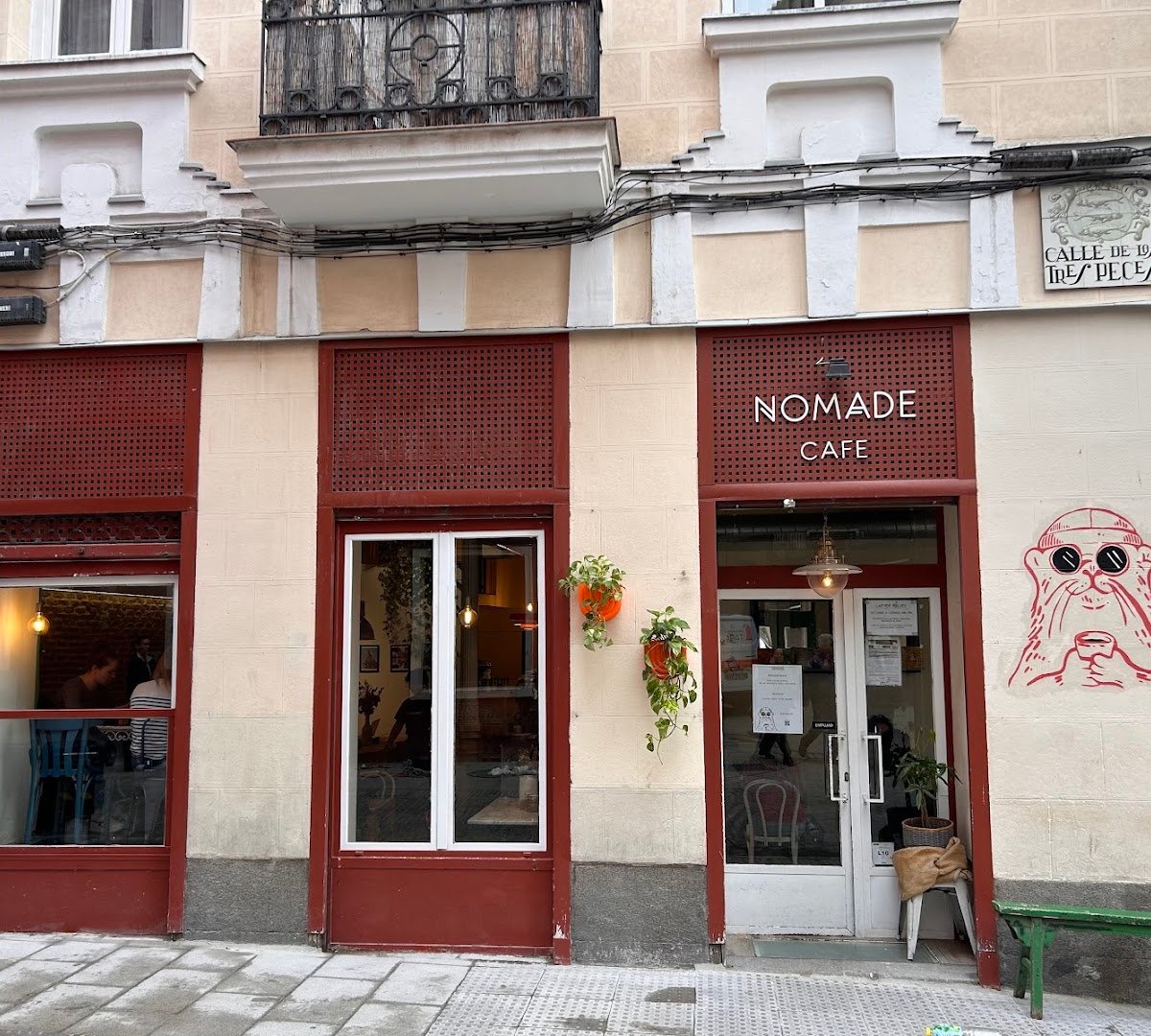 Nomade Cafe specialty coffee shop in Madrid - photo 10