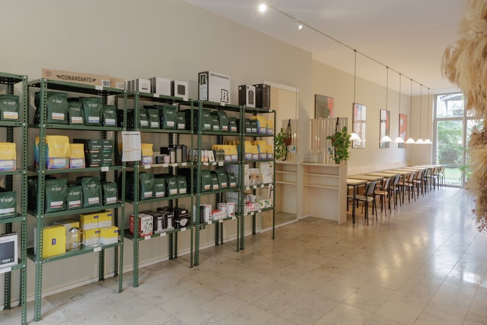 Coffee Circle Rosa-Luxemburg-Straße specialty coffee shop in Berlin - photo 2