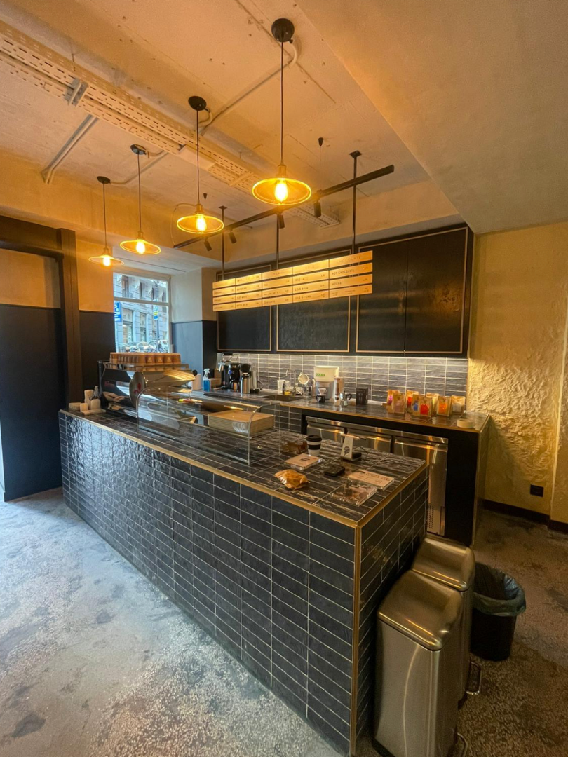 Syra Coffee - Leganitos specialty coffee shop in Madrid - photo 8