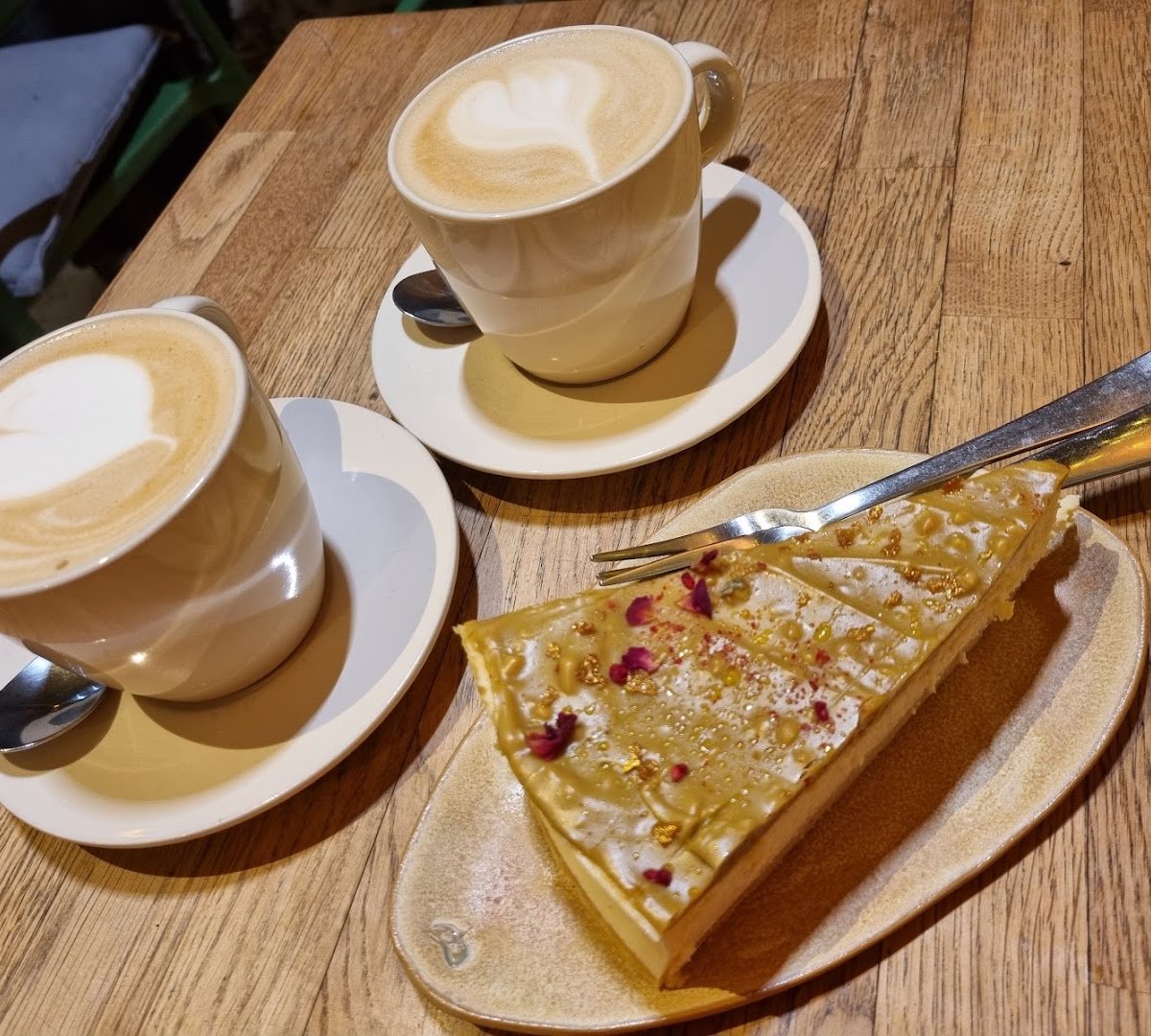 Coffee at Roślina Cafe, specialty coffee shop in Warsaw