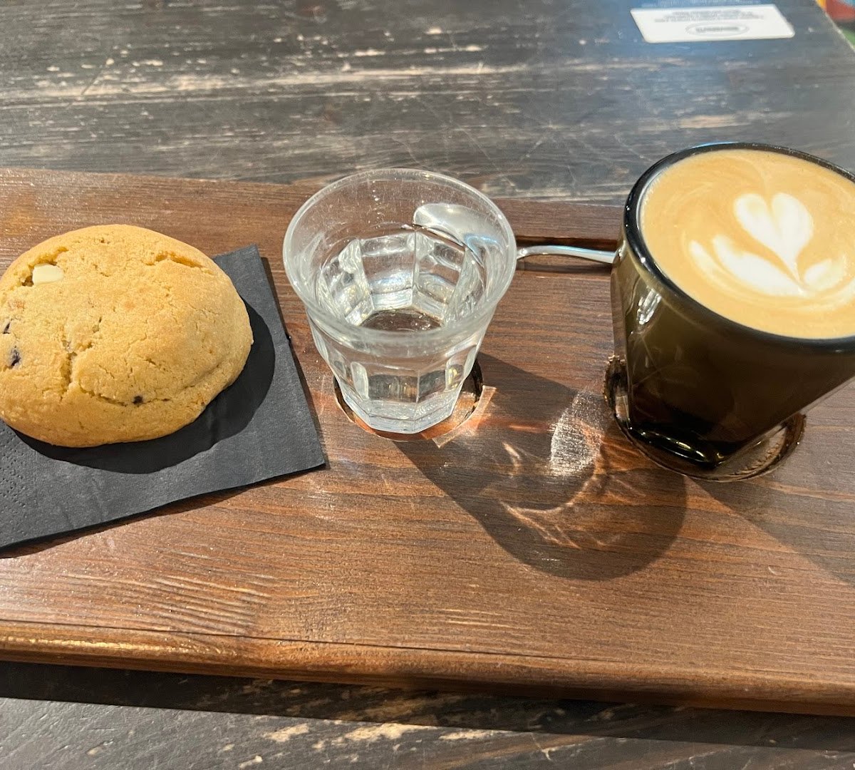 Hidden Coffee Roasters - Les Corts specialty coffee shop in Barcelona - photo 8