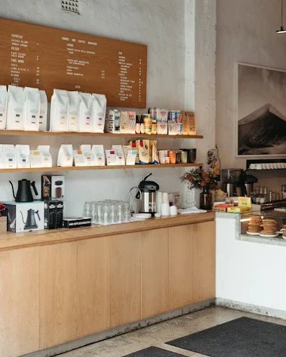 Barrel One Coffee Roasters Brookvale specialty coffee shop in Sydney - photo 3