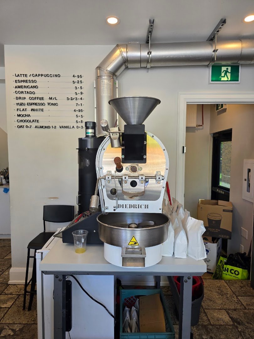 Interior of Terminal 3 Coffee Roasters - Lake Shore, specialty coffee shop in Toronto