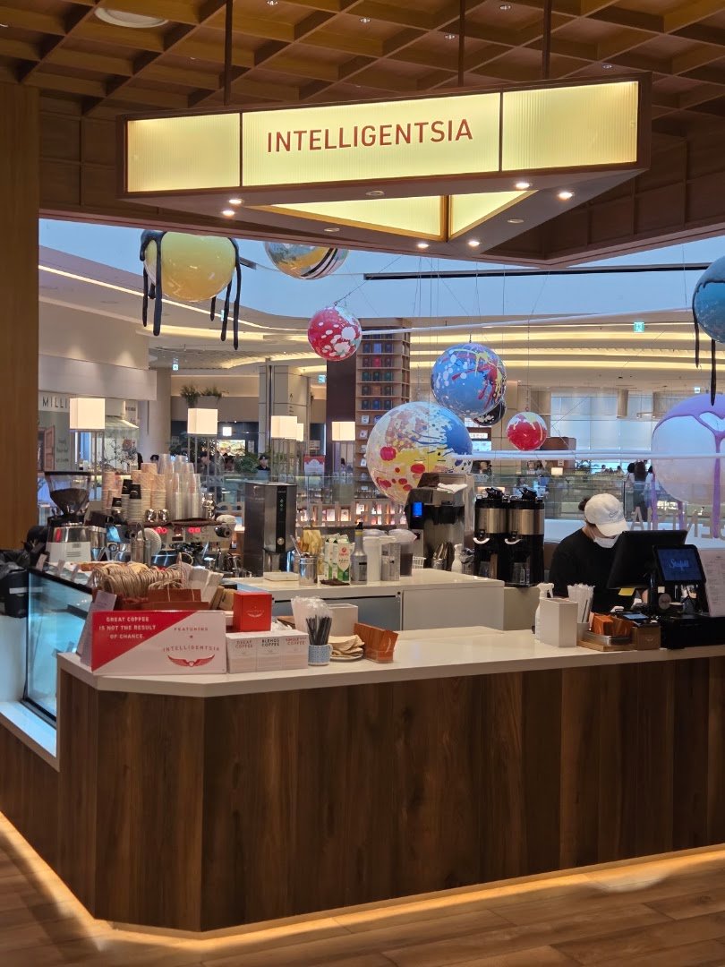Interior of Intelligentsia Coffee Jamsil Coffeebar, specialty coffee shop in Seoul