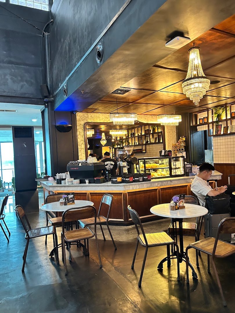 Revolver Domestic Terminal specialty coffee shop in Bali - photo 4