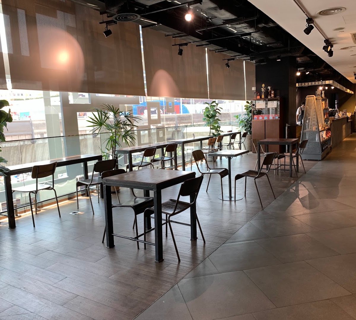 Brave Roasters / Siam Discovery specialty coffee shop in Bangkok - photo 7
