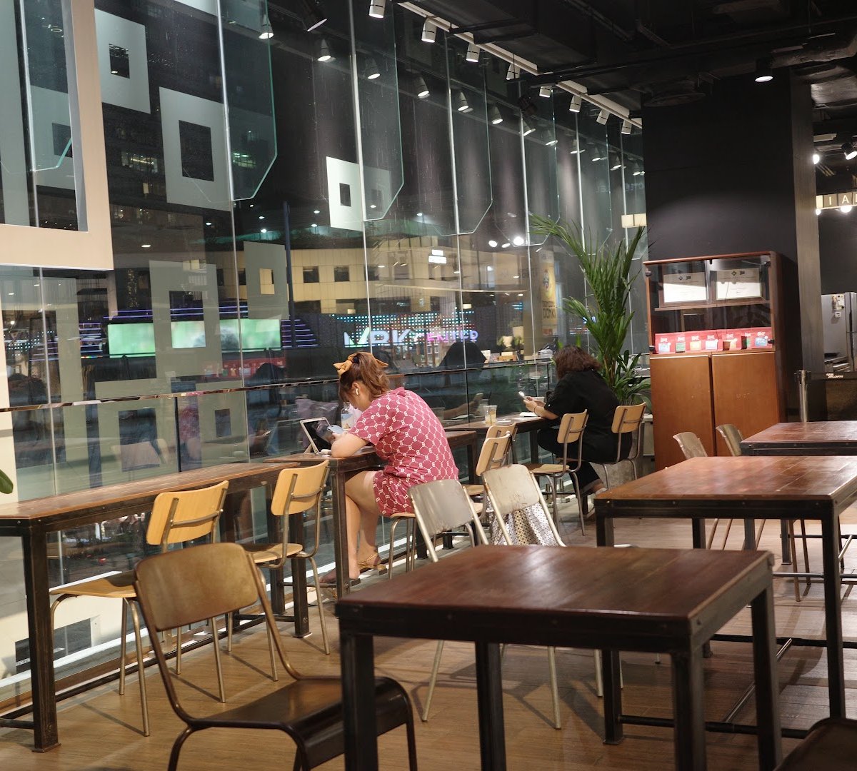 Brave Roasters / Siam Discovery specialty coffee shop in Bangkok - photo 8