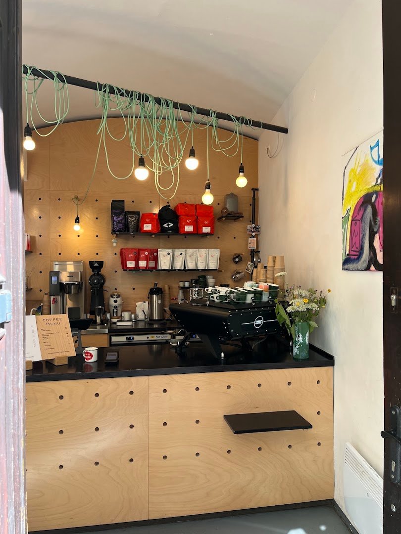Interior of onesip coffee, specialty coffee shop in Prague