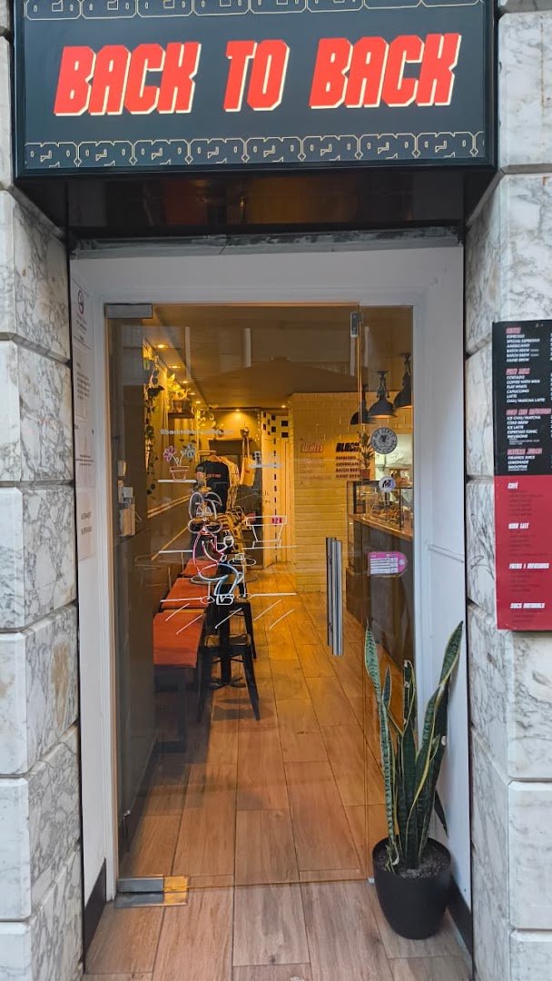 Back to back Cafè d'Especialitat specialty coffee shop in Barcelona - photo 7