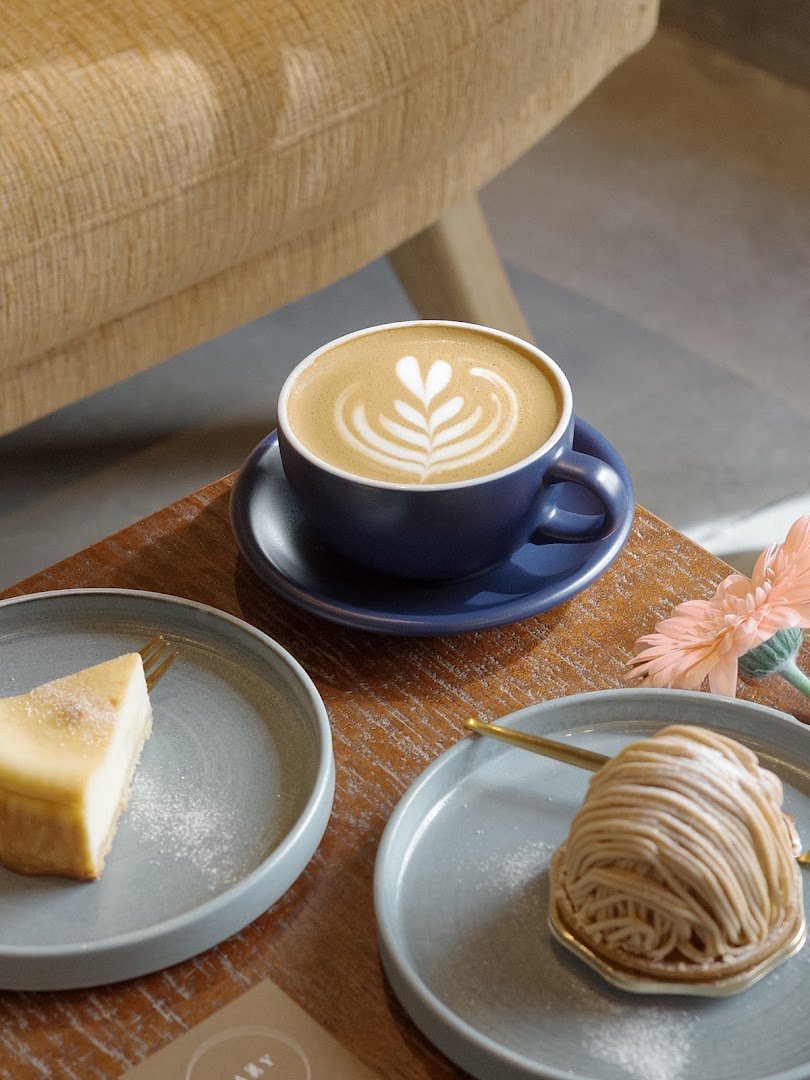 Coffee at LAZZY coffee, specialty coffee shop in Tokyo