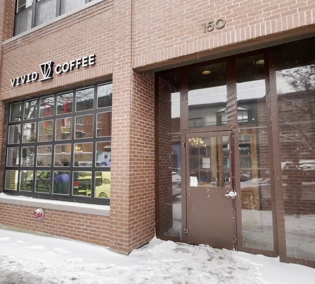 Vivid Coffee Roasters specialty coffee shop in Burlington - photo 2