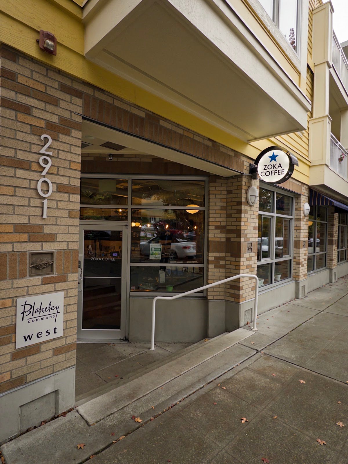 Zoka Coffee Roaster & Tea Co specialty coffee shop in Seattle - photo 5