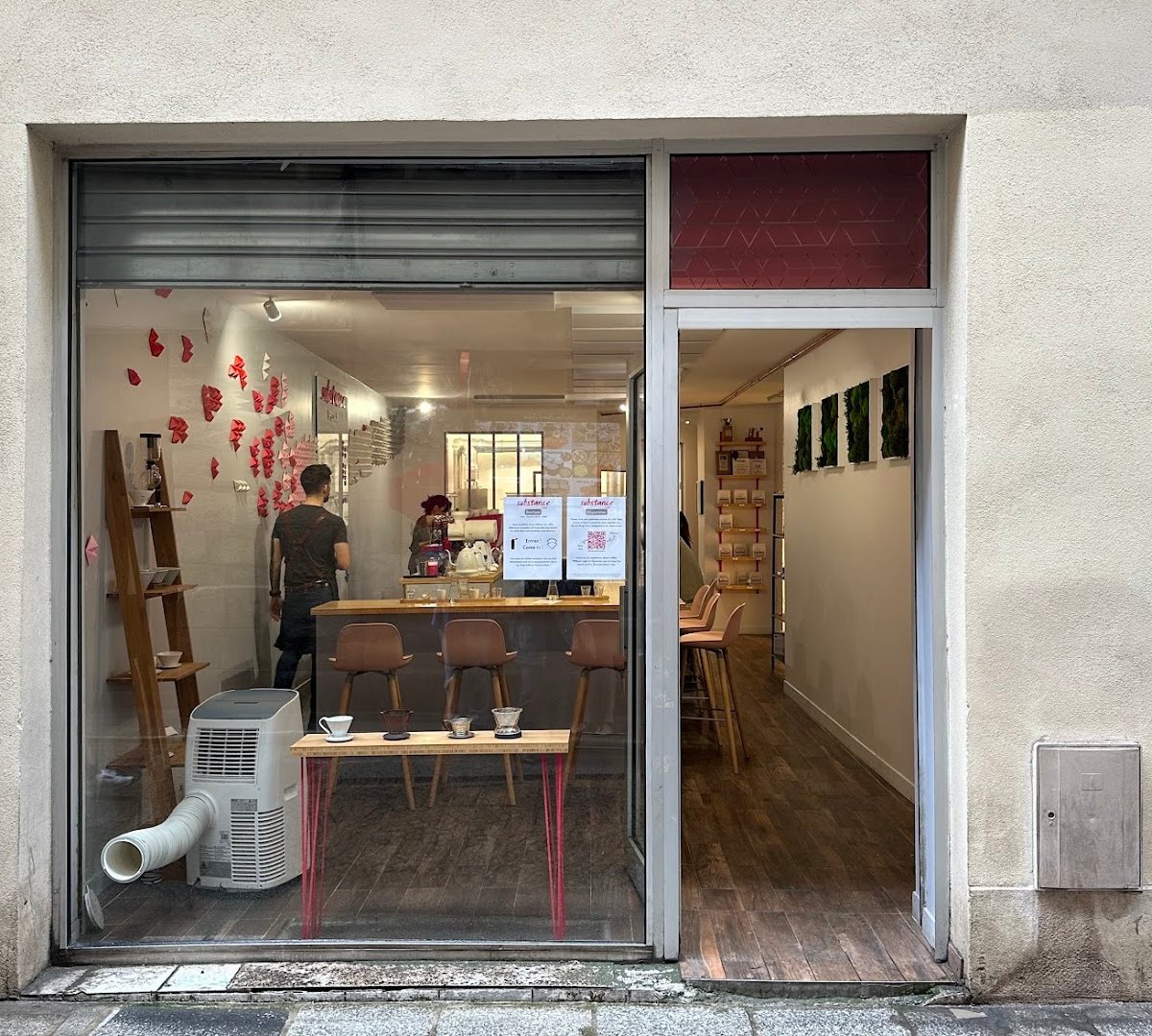 Substance Café specialty coffee shop in Paris - photo 5