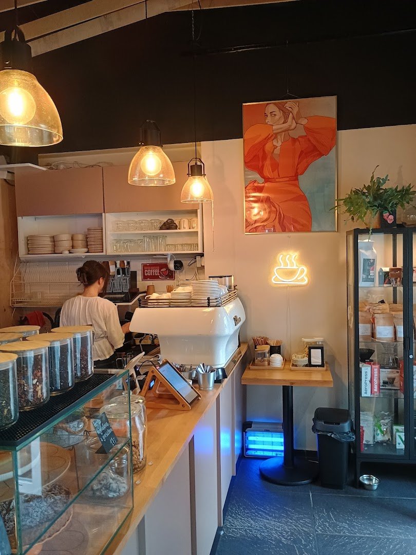 Interior of Kultura Kawy, specialty coffee shop in Warsaw