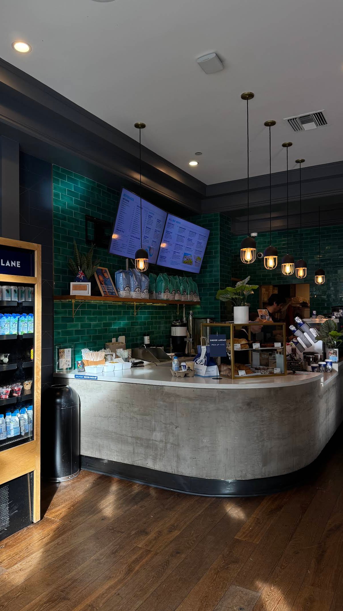 Bluestone Lane Theatre District Coffee Shop specialty coffee shop in San Francisco - photo 10